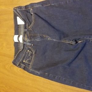 Levis shorts size 8